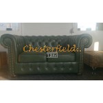 Klassisk Chesterfield 3+2 soffgrupp antikgrön (A8)i färg helt i äkta skinn