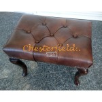 Chesterfield Cambridge fotpall brun i färg helt i äkta skinn 