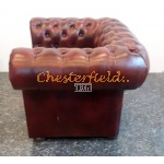 Klassisk Chesterfield fåtölj Oxblod i färg helt i äkta skinn