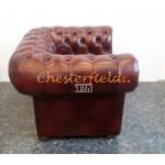 Klassisk XL Chesterfield fåtölj Oxblod i färg helt i äkta skinn