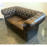 Klassisk Chesterfield 2 sits soffa (A5M) mellanbrun i färg helt i äkta skinn