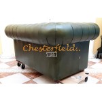 Klassisk Chesterfield 2 sits soffa (A8) grön i färg helt i äkta skinn
