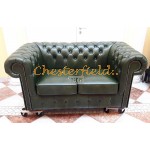 Klassisk Chesterfield 2 sits soffa (A8) grön i färg helt i äkta skinn