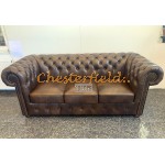 Klassisk Chesterfield 3 sits soffa (A5M) mellanbrun i färg helt i äkta skinn