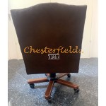 Chesterfield King brun svängbar stol