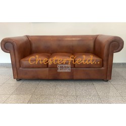 London Chesterfield 3 sits soffa (C12) whisky i färg helt i äkta skinn