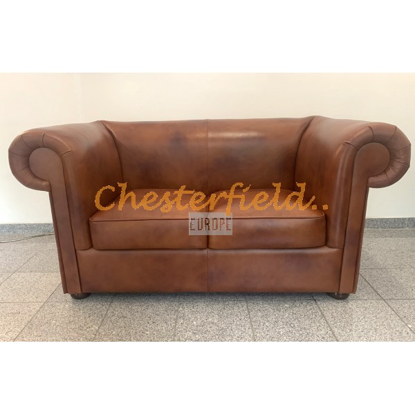 XL London Chesterfield 2 sits soffa (C12) whisky i färg helt i äkta skinn