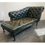 Divan Chesterfield (höger) A8 antikgrön i färg helt i äkta skinn