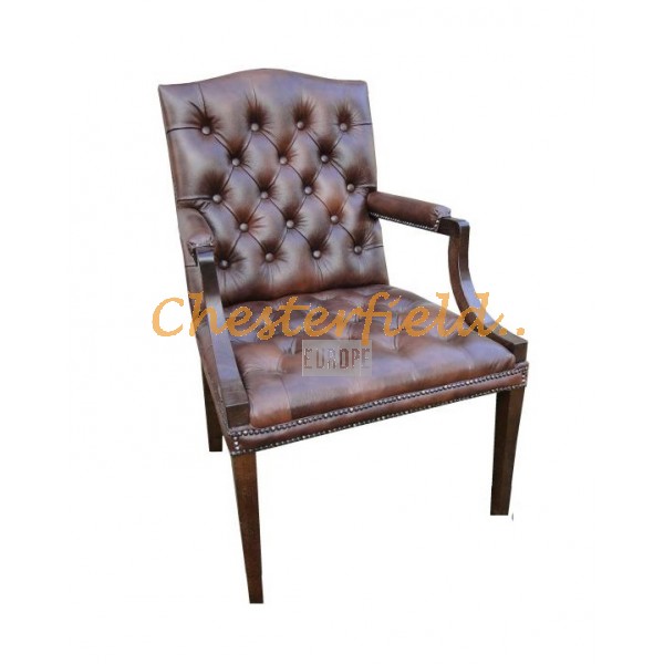 King Chesterfield öronlappsfåtölj brun (A5) i färg helt i äkta skinn