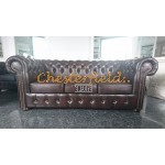Klassisk Chesterfield 3 sits soffa (A5) brun i färg helt i äkta skinn